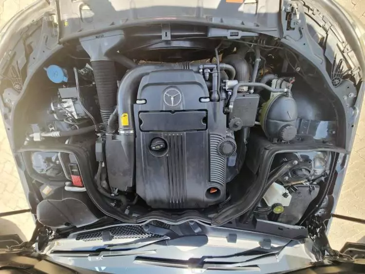 Mercedes-Benz C200