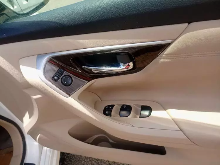 Nissan Teana