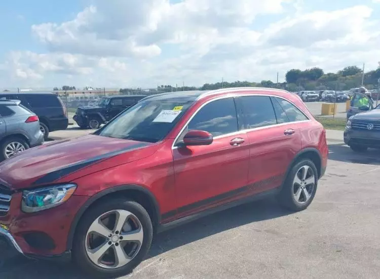 Mercedes-Benz GLC 300