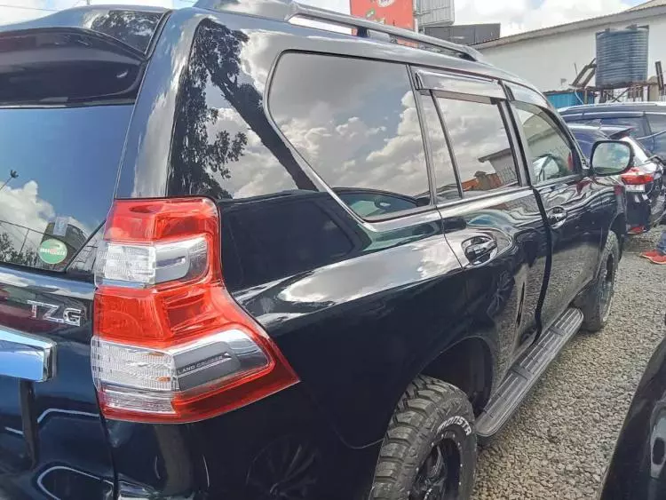 Toyota Landcruiser TZ.G
