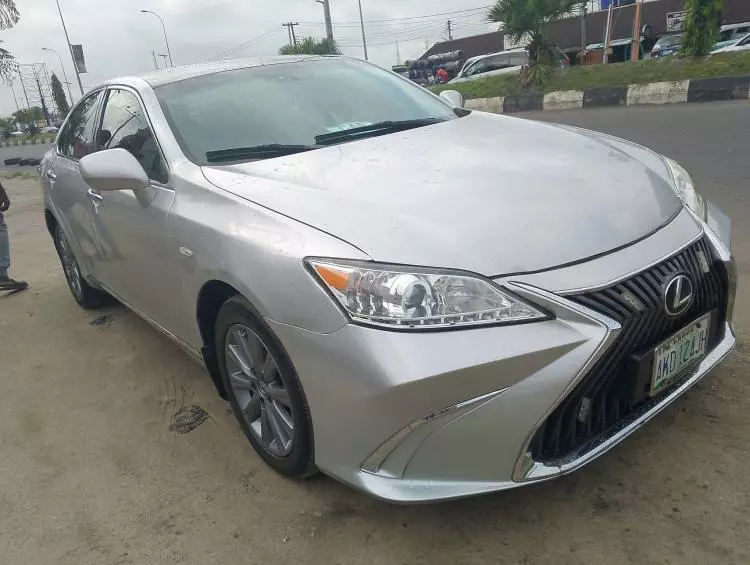 Lexus ES 350