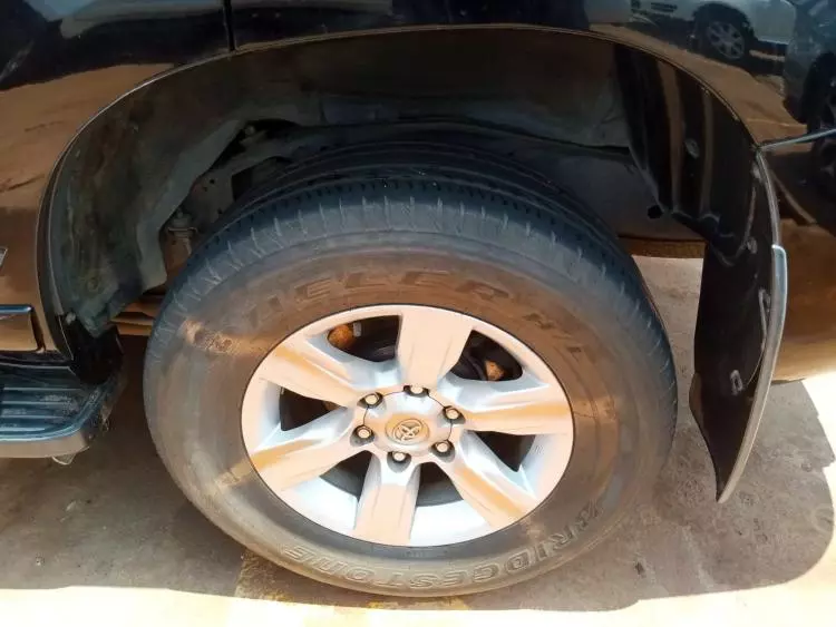 Toyota Landcruiser Prado