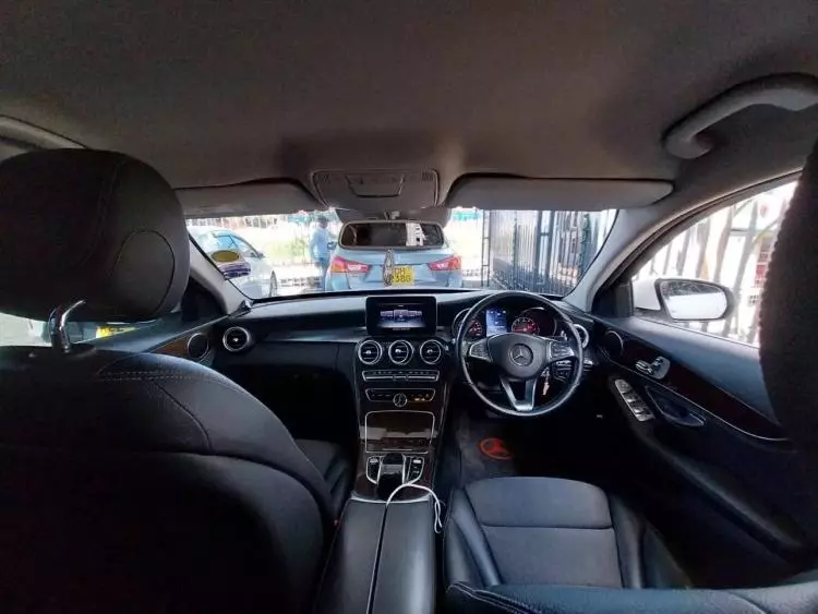 Mercedes-Benz C 200