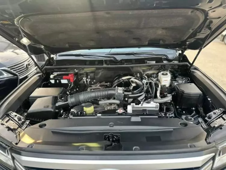 Toyota Land Cruiser GXR