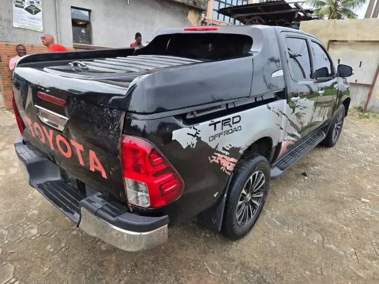 Toyota Hilux