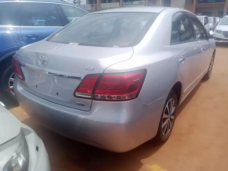Toyota Premio