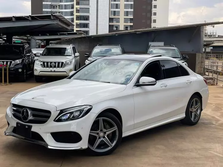 Mercedes-Benz C 200