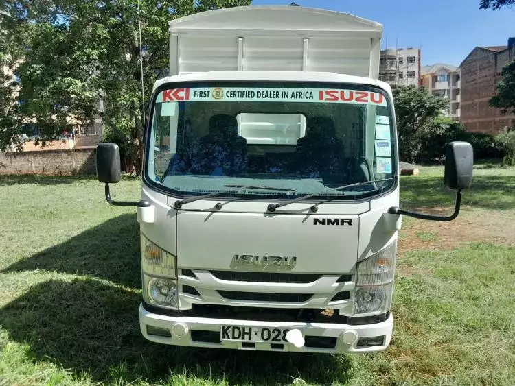 Isuzu NMR