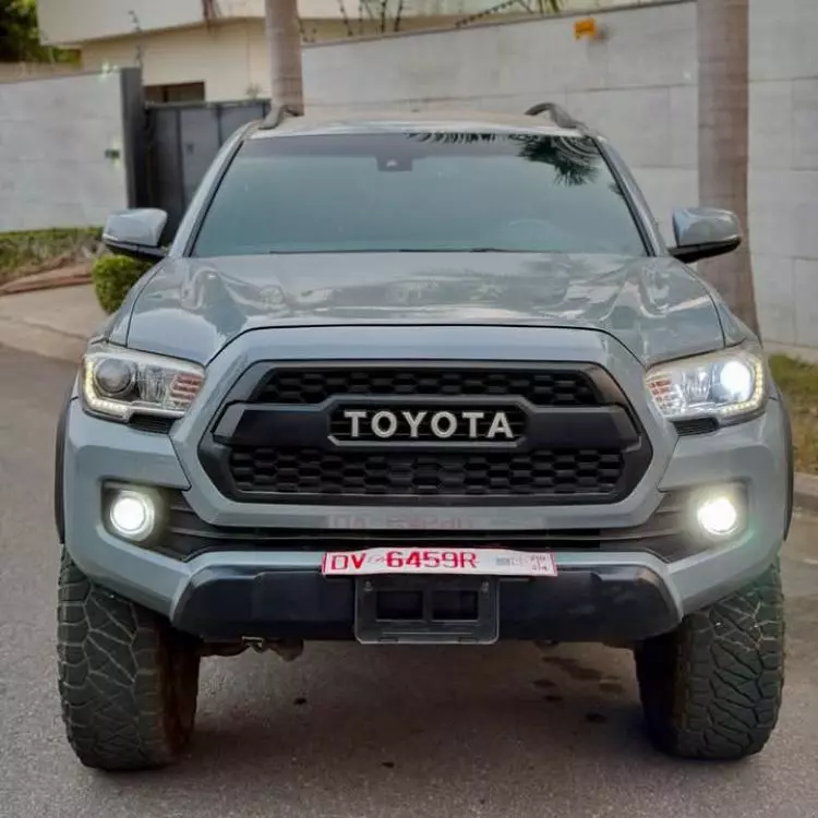 Toyota Tacoma