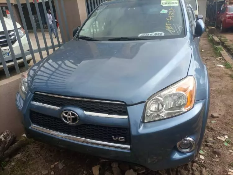 Toyota RAV 4