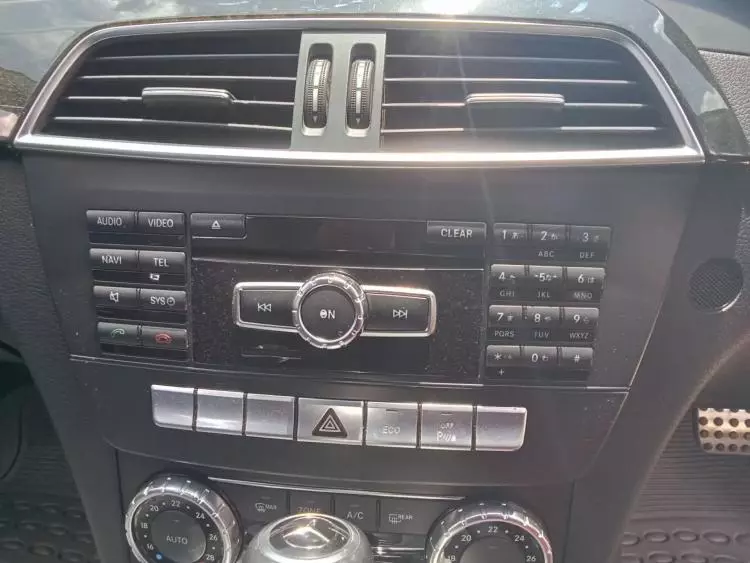 Mercedes-Benz C 200