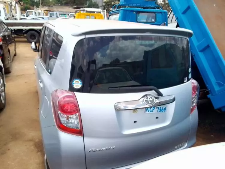 Toyota Ractis