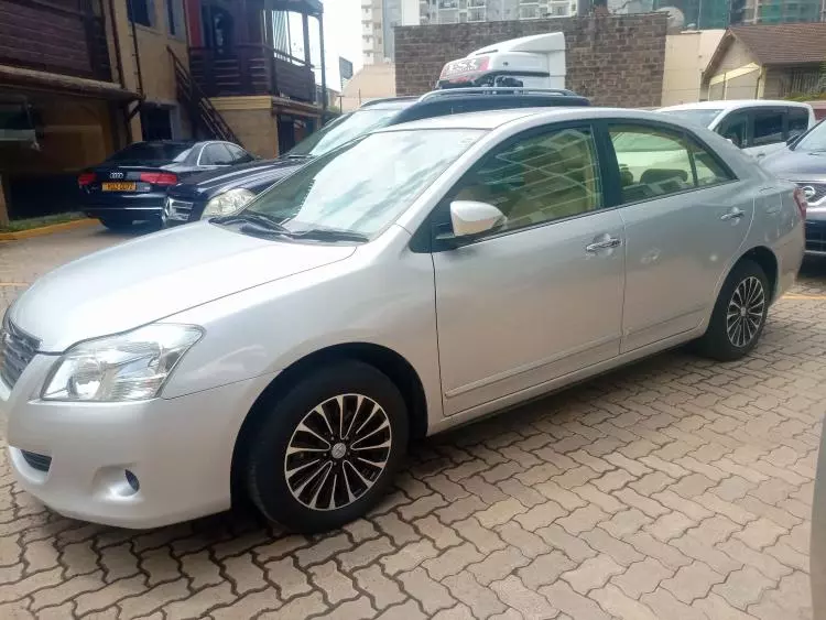 Toyota Premio 