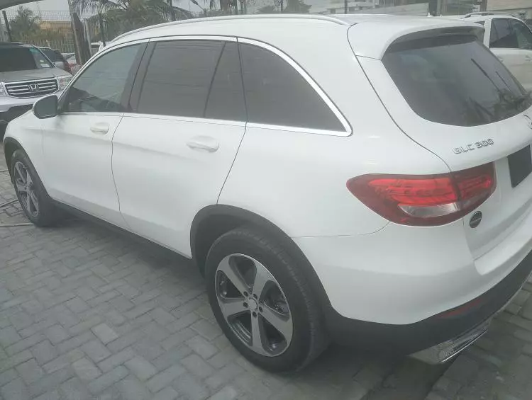 Mercedes-Benz GLC 300