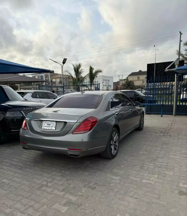 Mercedes-Benz S 550