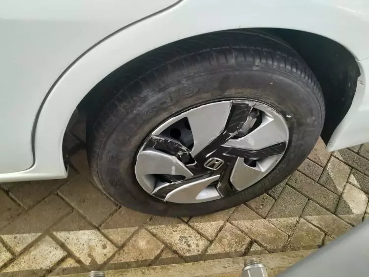 Honda Fit shuttle hybrid