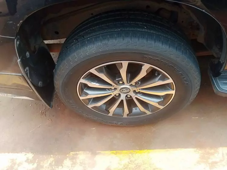 Toyota Landcruiser Prado