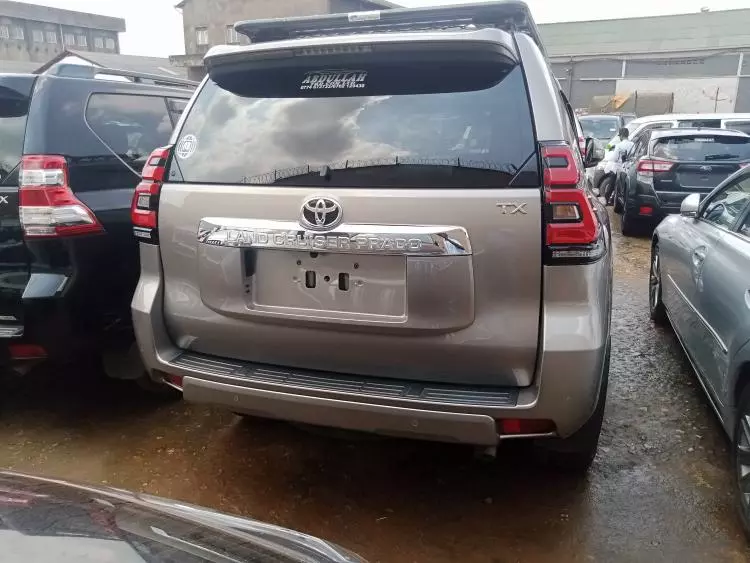 Toyota Landcruiser Prado