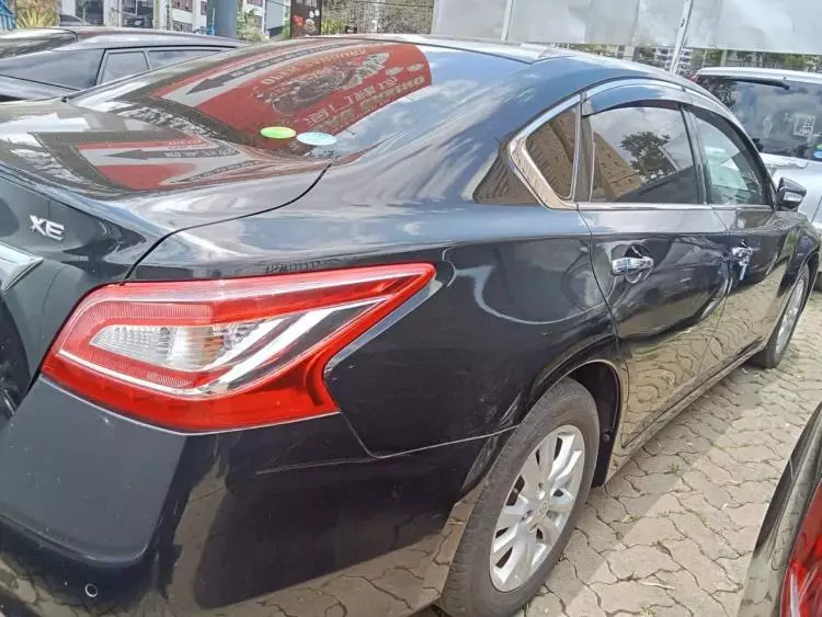 Nissan Teana