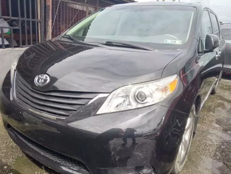 Toyota Sienna