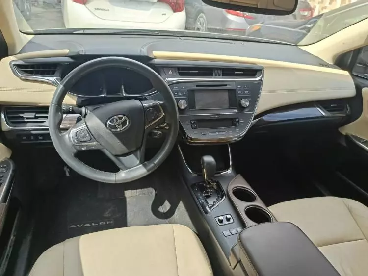 Toyota Avalon