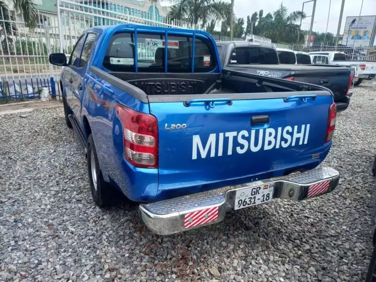 Mitsubishi L200