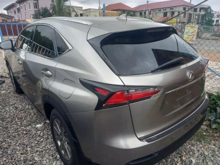 Lexus NX 200