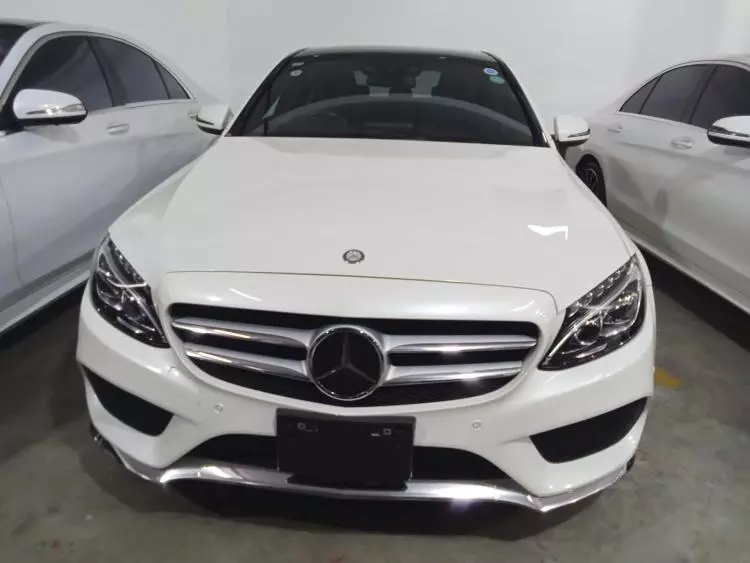 Mercedes-Benz C 180
