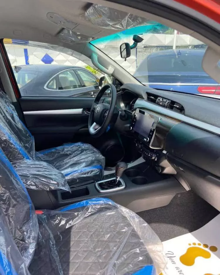 Toyota Hilux