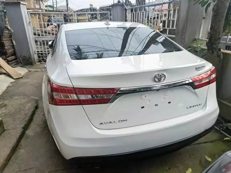 Toyota Avalon