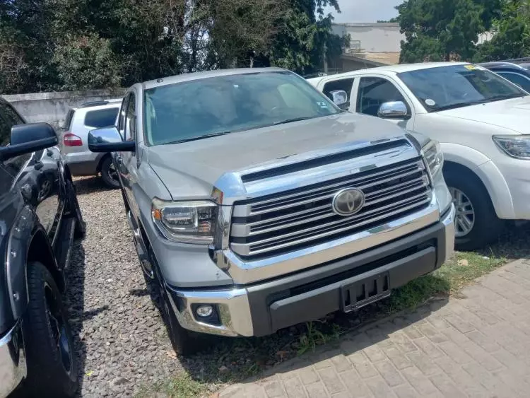 Toyota Tundra