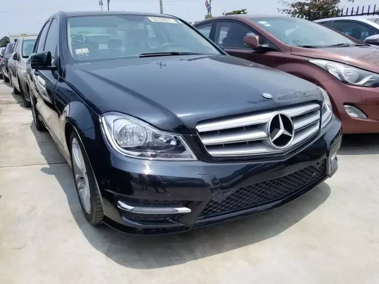 Mercedes-Benz C 300