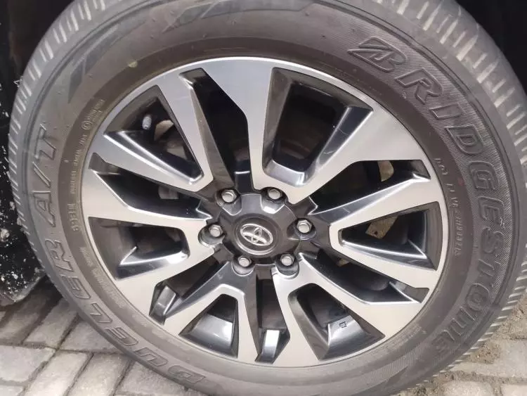 Toyota Landcruiser Prado