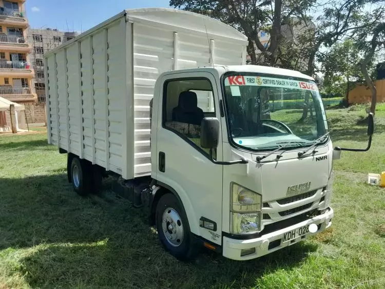 Isuzu NMR