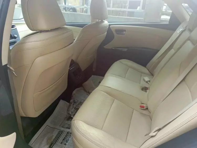 Toyota Avalon