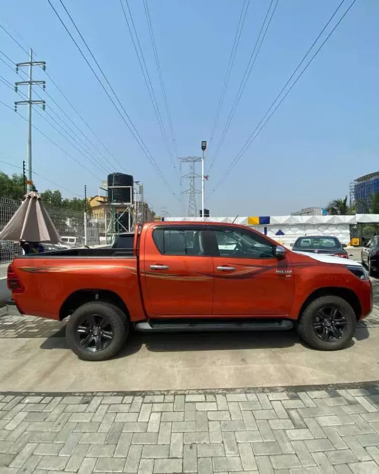 Toyota Hilux