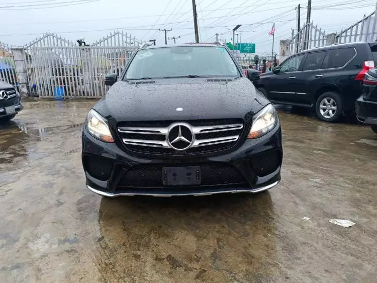 Mercedes-Benz GLE 350