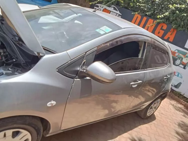 Mazda Demio