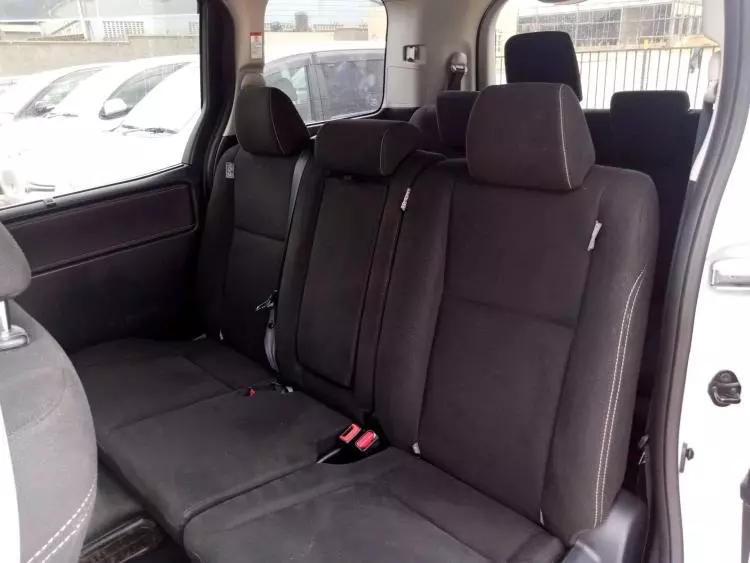 Toyota esquire