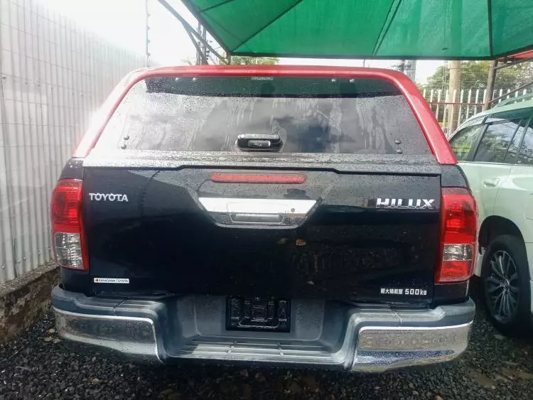 Toyota Hilux