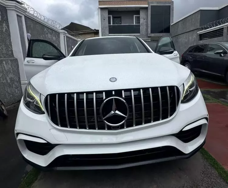 Mercedes-Benz GLC 300