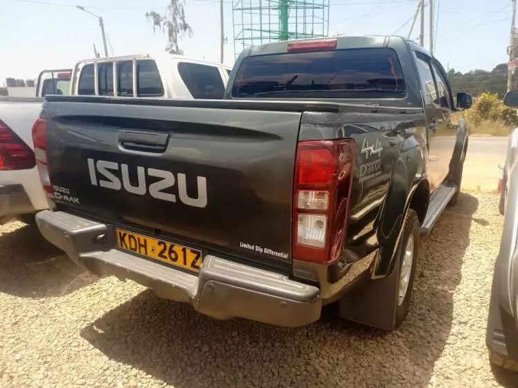 Isuzu D-Max