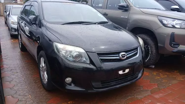 Toyota Fielder 