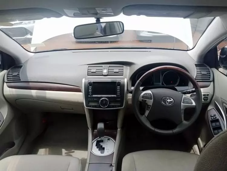 Toyota Premio