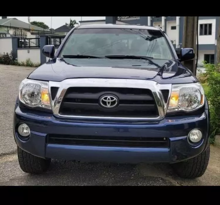Toyota Tacoma