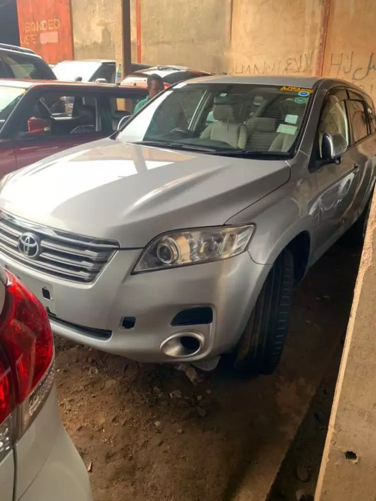 Toyota Vanguard 
