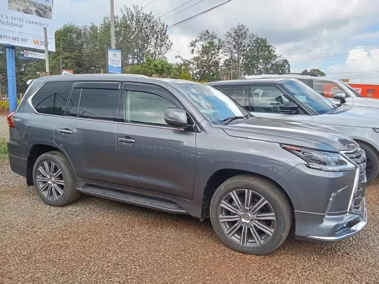 Lexus LX 570
