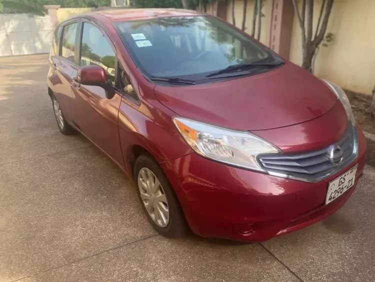 Nissan Versa