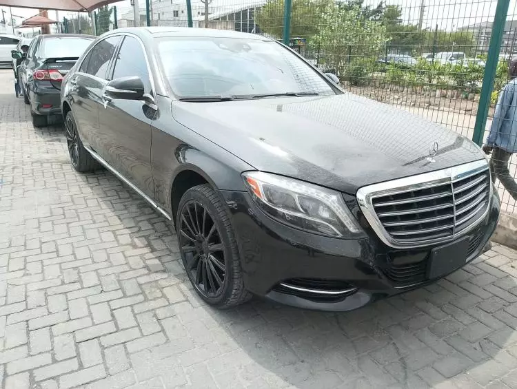 Mercedes-Benz S 550