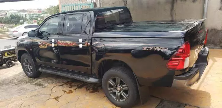Toyota Hilux